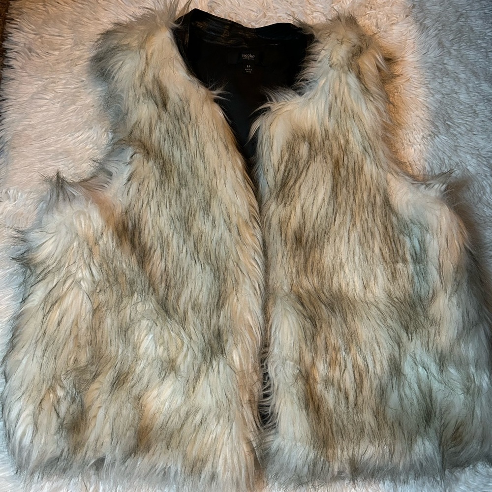 Faux fur vest